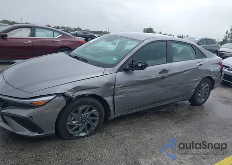 2024 Hyundai Elantra Sel из США, поврежденный, VIN KMHLM4DG7RU742638